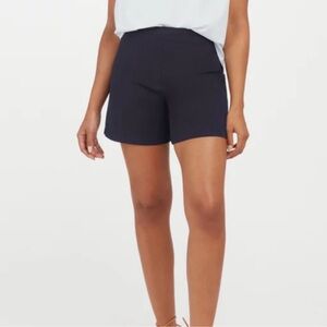 SPANX On the Go Polished 6” Shorts Black Small